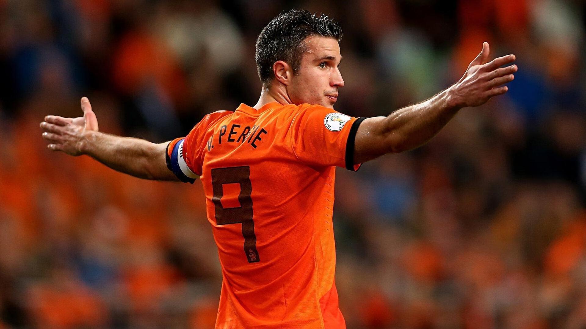 凯恩的救赎,从质疑到领袖,一位30岁前锋如何改写拜仁的冠军基因